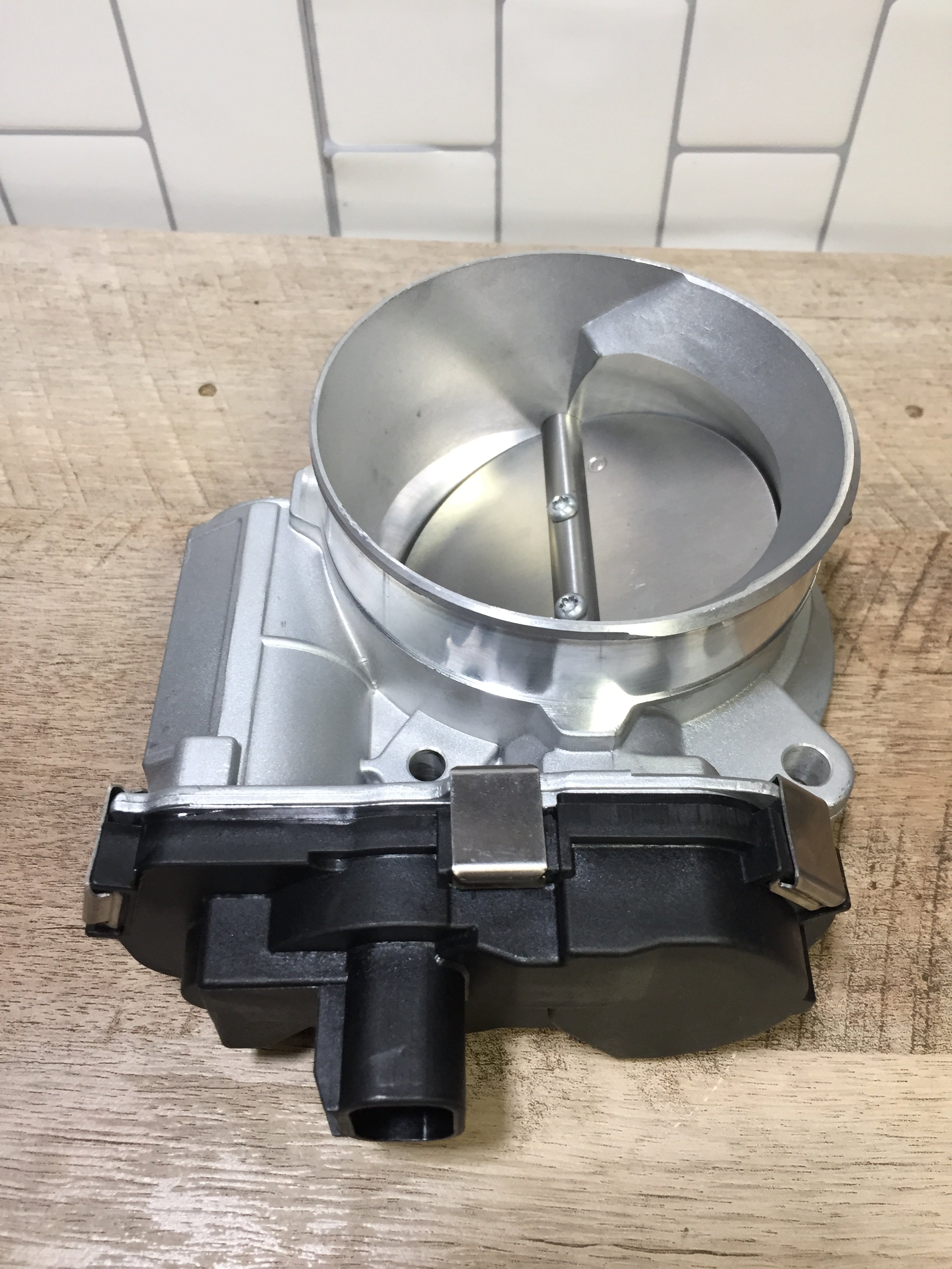GM Genuine Parts 217-3151 Fuel Injection Throttle Body with Throttle Actuator (6975608324279)
